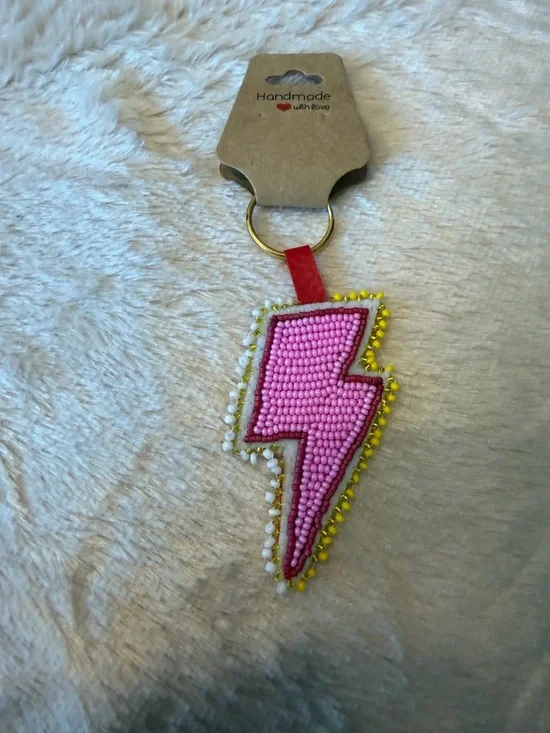 🪡Handmade Beaded Keychain ⚡️ - Picture 2 of 4